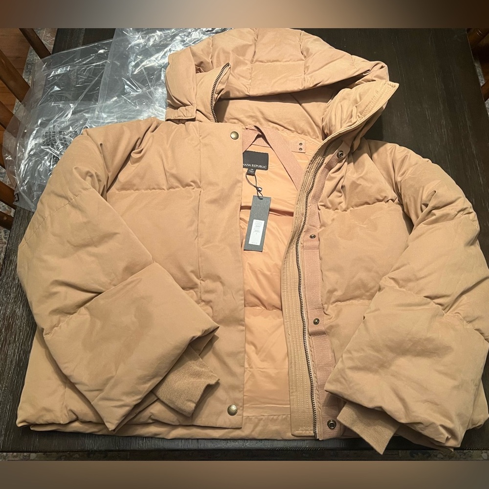 Banana Republic Women’s Alps Puffer Jacket